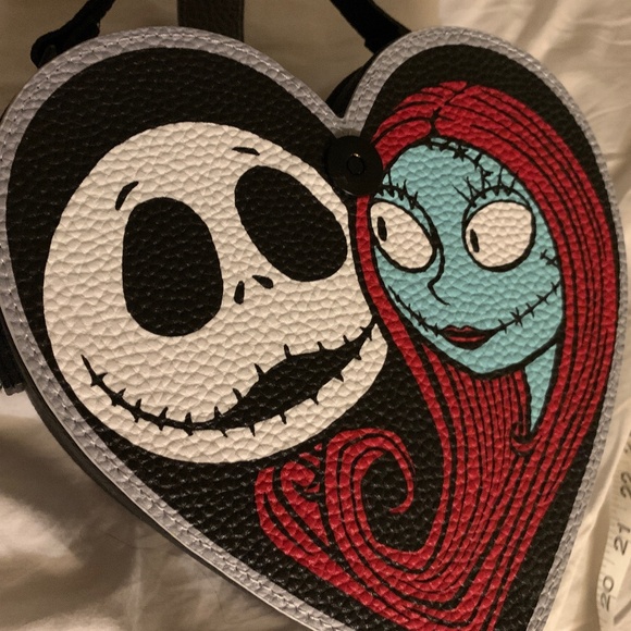 🎃 Loungefly Disney Heart Jack & Sally "Til' the End" Purse – New with Tags! 🎃 - Picture 9 of 11